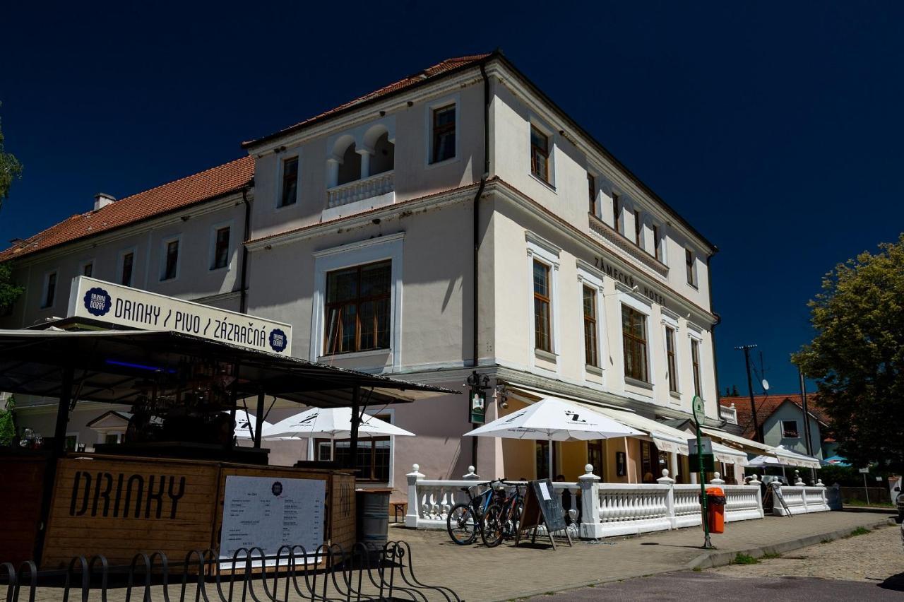 Grandhotel Sluchatko - Ex Zamecky Hotel Vranov nad Dyjí Dış mekan fotoğraf