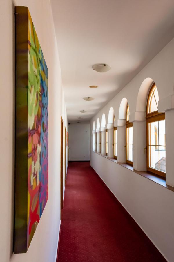 Grandhotel Sluchatko - Ex Zamecky Hotel Vranov nad Dyjí Dış mekan fotoğraf